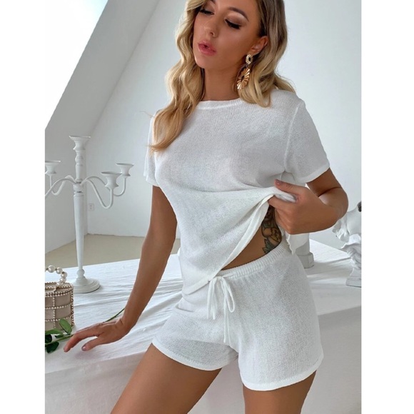 KNIT WHITE SHEER TWO PIECE SHORTS SET - Picture 3 of 5